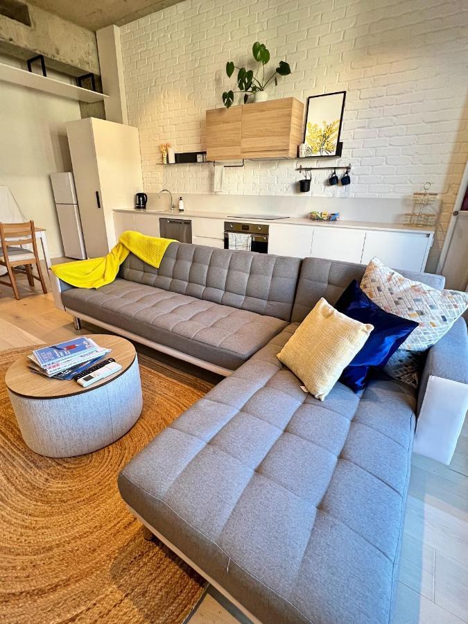 Industrial Yet Modern, 1Bd 1Bth Apt - Woden Phillip Ngoại thất bức ảnh