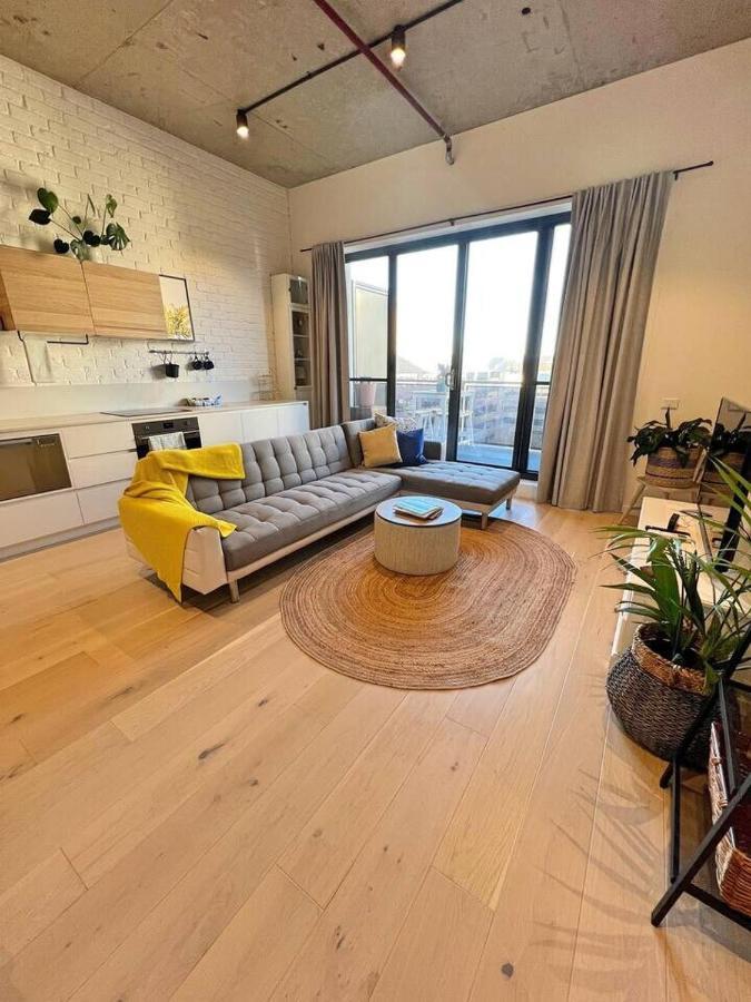 Industrial Yet Modern, 1Bd 1Bth Apt - Woden Phillip Ngoại thất bức ảnh