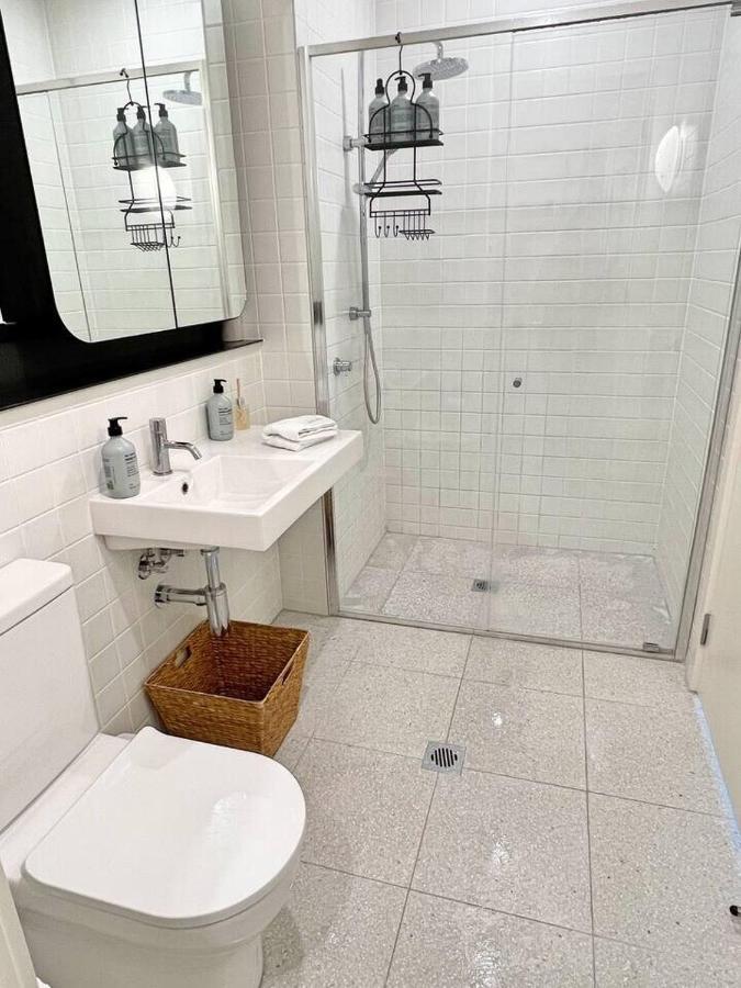 Industrial Yet Modern, 1Bd 1Bth Apt - Woden Phillip Ngoại thất bức ảnh