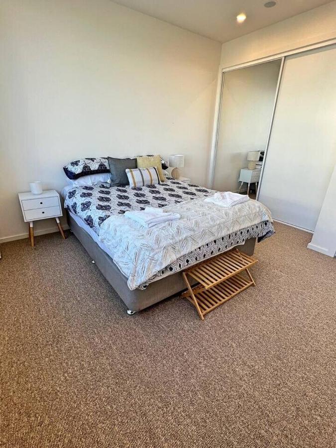 Industrial Yet Modern, 1Bd 1Bth Apt - Woden Phillip Ngoại thất bức ảnh